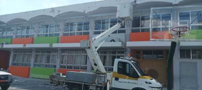 Επισκευές και συντήρηση στα σχολεία της Καλαμάτας