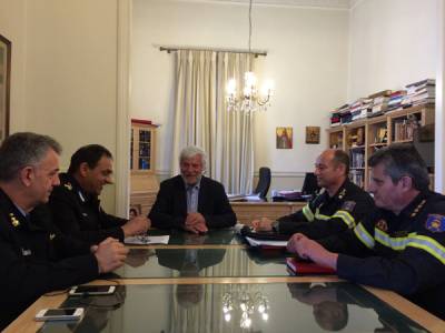 Με τον αρχηγό της Πυροσβεστικής συναντήθηκε ο Τατούλης 