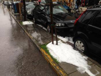 Εντονη χαλαζόπτωση στην Καλαμάτα θύμισε... χιόνι