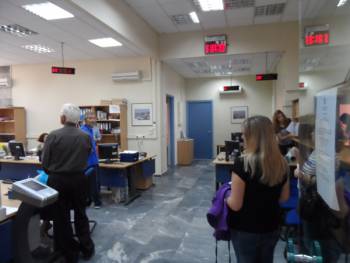 Ταλαιπωρία στο ΚΕΠ για τα 5μηνα