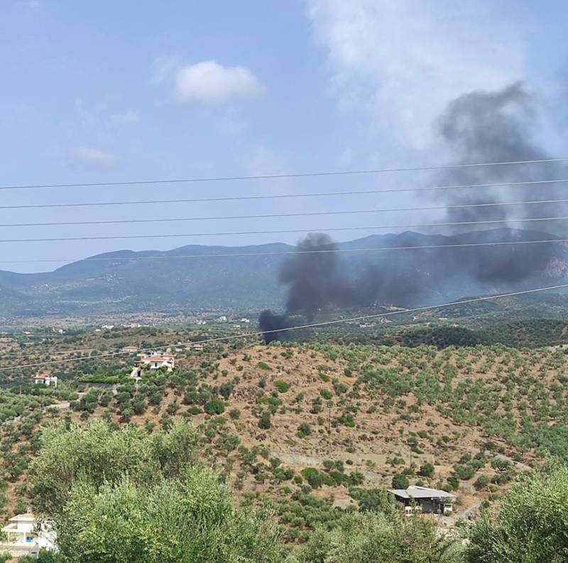Κάηκε σταθμευμένο λεωφορείο στα Γιαννιτσάνικα