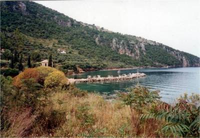 Φωτιστικά στο λιμάνι Κιτριών