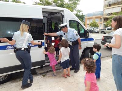 Ενημέρωση από Τροχαία στον Παπαδοπούλειο Παιδικό Σταθμό