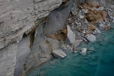 Αναστολή διελεύσεων από τη διώρυγα της Κορίνθου