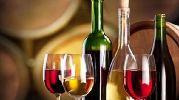 Τέσσερις οινοποιοί για την κατάργηση του ΕΦΚ στο κρασί