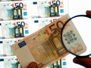 Σύλληψη με πλαστά 50 ευρώ στο Καρνάσι