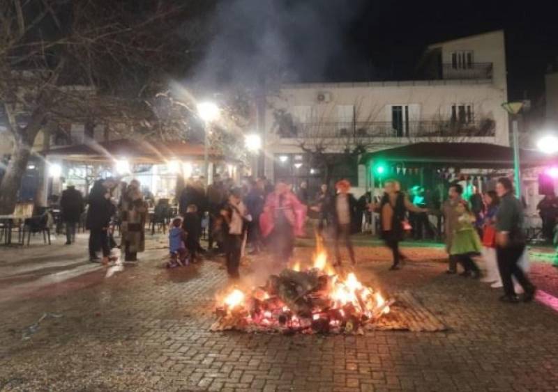 Αποκριάτικη εκδήλωση του Συλλόγου Γυναικών Θουρίας
