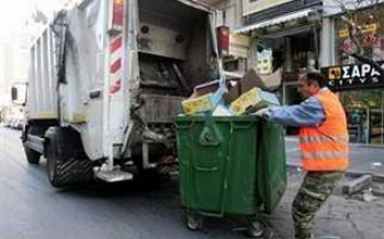 Αμάζευτα τα σκουπίδια στο Δήμο Τριφυλίας γιατί δεν έχει χρήματα να βάλει πετρέλαιο στα απορριμματοφόρα