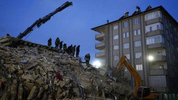 Τουρκία: Οι σεισμοί προκάλεσαν ζημιές άνω των 34 δισεκ. δολαρίων, σύμφωνα με προσωρινή εκτίμηση της Παγκόσμιας Τράπεζας   