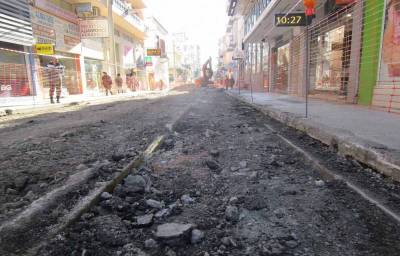 Καλαμάτα: Καλοκαιρινός πονοκέφαλος η ανάπλαση της Ιατροπούλου