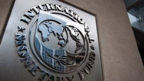 ΔΝΤ: Αναθεώρησε προς τα πάνω τα πρωτογενή πλεονάσματα - Δεν ζητάει νέα μέτρα