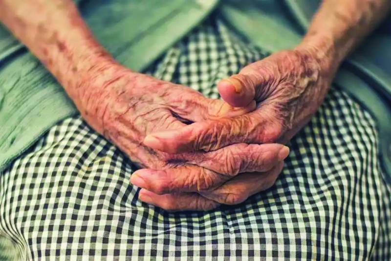 Εξαπατούσαν ηλικιωμένους με πρόσχημα τροχαία συγγενών - Σε εξέλιξη μεγάλη επιχείρηση της ΕΛΑΣ