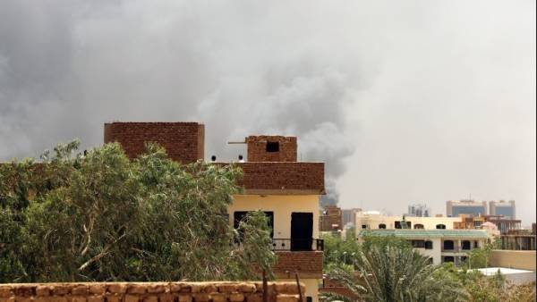 Συμφωνία για 24ωρη κατάπαυση του πυρός στο Σουδάν (βίντεο)
