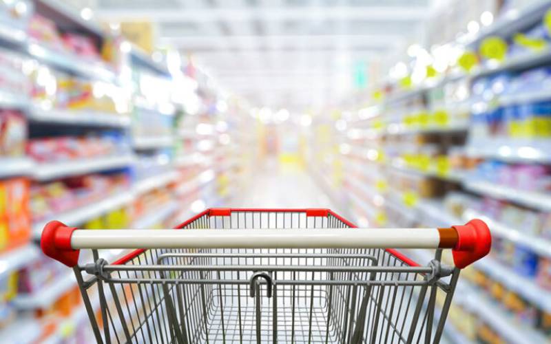 Πίεση στα νοικοκυριά λόγω πληθωρισμού και επιτοκίων