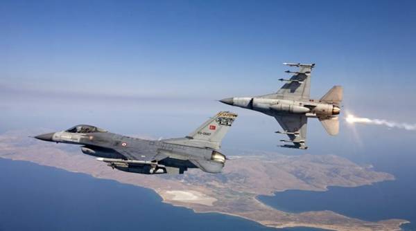Υπέρπτηση δύο τουρκικών F-16 πάνω από το Φαρμακονήσι