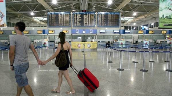 Eως 830.000 οι χαμένες αεροπορικές θέσεις φέτος για Ελλάδα από Ρωσία Ουκρανία, Λευκορωσία