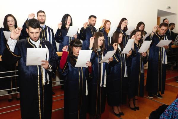 Καλαμάτα: Ορκίστηκαν 98 νέοι πτυχιούχοι του Πανεπιστημίου Πελοποννήσου (βίντεο-φωτογραφίες)