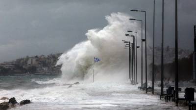 Πώς εξελίσσεται το κύμα κακοκαιρίας που πλήττει τη χώρα
