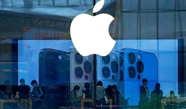 Apple: Αναβάλλονται επ’ αόριστον τα σχέδια για επιστροφή προσωπικού στα γραφεία