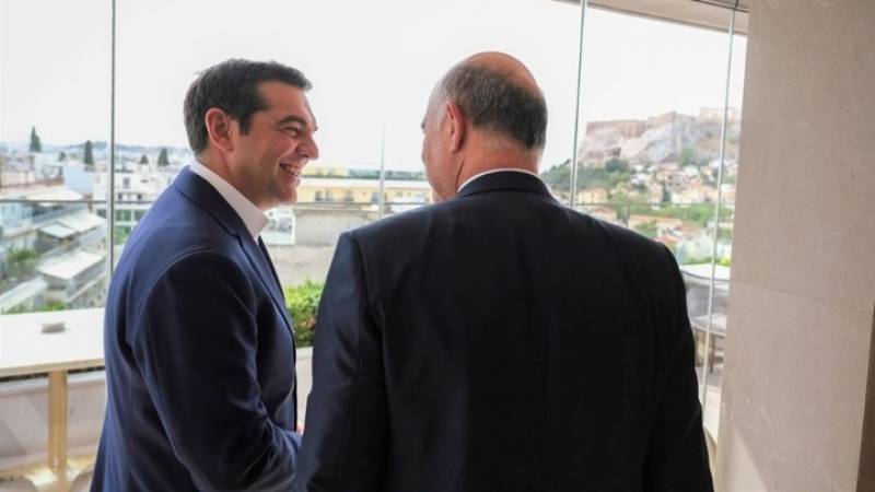 Αλ. Τσίπρας: Με τον Π. Μοσκοβισί μιλήσαμε για τις οικονομικές και πολιτικές εξελίξεις