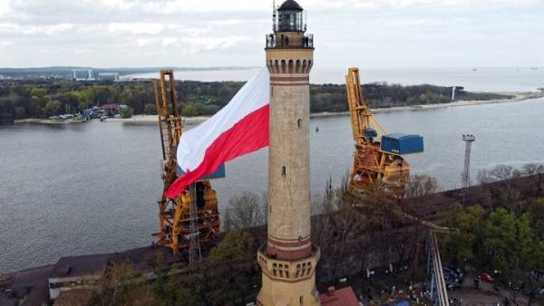 Σε κατάσταση συναγερμού η Πολωνία μετά την πτώση του πυραύλου - Έκτακτη συνεδρίαση του ΝΑΤΟ