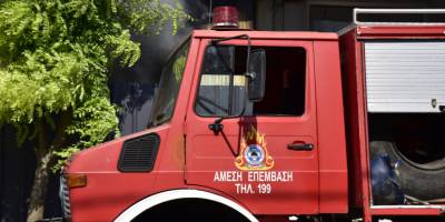 Φωτιά στο Πεταλίδι: Εντολή για εκκένωση της Μαθίας από την Πυροσβεστική