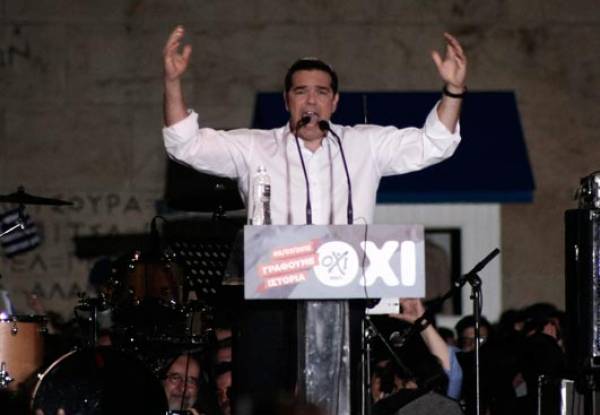 Τσίπρας: &quot;Οι εκβιασμοί ηττήθηκαν, ο λαός θα γράψει ιστορία&quot;