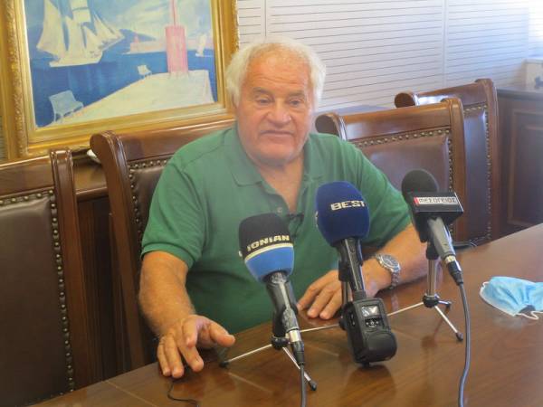 Αθανασόπουλος για προεδρία ΔΕΥΑΚ: “Θα είμαι παρών σε όλα τα σημεία και απολογούμενος στον δήμαρχο” (βίντεο)