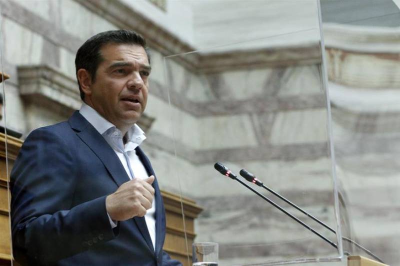 Τσίπρας: Η κατάσταση είναι εξαιρετικά σοβαρή, το μόνο που δεν είναι σοβαρό είναι η κυβέρνηση
