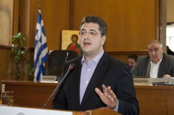 Τζιτζικώστας: ο Σαμαράς πρέπει να αναλάβει πλήρως την ευθύνη για την ήττα του κόμματος