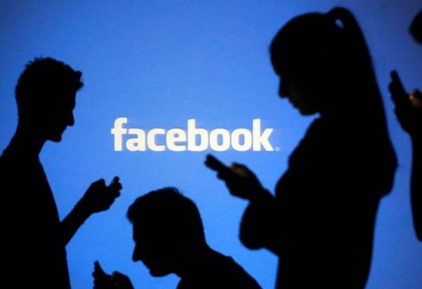 Μήνυση κατά του Facebook κατέθεσε μια 14χρονη εξαιτίας μιας γυμνής φωτογραφίας