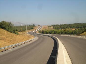 Μέσα στο 2014 ολοκληρώνεται ο αυτοκινητόδρομος Λεύκτρο - Σπάρτη (φωτογραφίες)