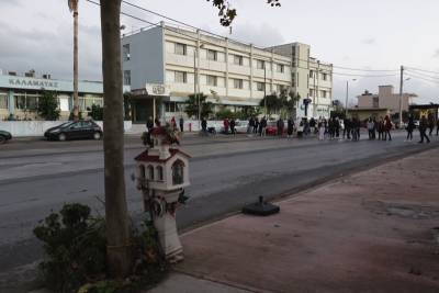Καλαμάτα: Εντονες διαμαρτυρίες μετά το νέο σοβαρό τροχαίο - Παραμένει καρμανιόλα ο δρόμος στον ΟΑΕΔ (βίντεο)