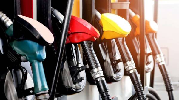 Fuel pass: Μετά το ρεύμα μέτρα και για τα καύσιμα - Τι εξετάζει η κυβέρνηση