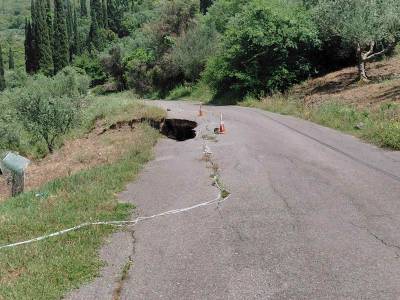 Καθίζηση στο δρόμο για το Ανω Ψάρι