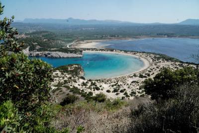 Μεσσηνία: Πατέρας και γιος έκλεψαν αμάξι στη Βοϊδοκοιλιά