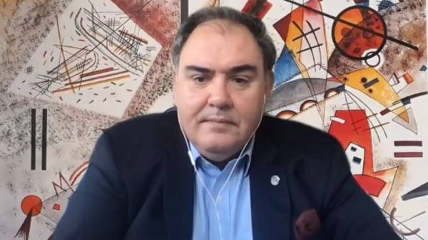 Σαρηγιάννης: Πρόταση για γενικό lockdown στις 3 Γενάρη, στέλνει έκθεση στο Μαξίμου