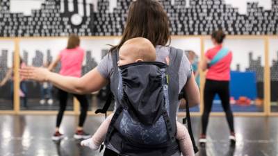 ΕΛΣΤΑΤ: 301 πράξεις υιοθεσίας το 2024 στην Ελλάδα