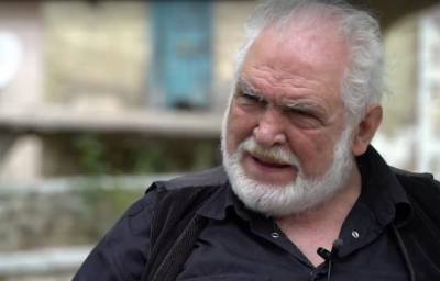 &quot;Εξομολόγηση&quot; του Κώστα Καζάκου από τις Καρυές Μεσσηνίας (βίντεο)