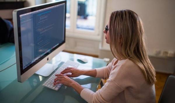 Υπ. Εργασίας: Έως 20% η τηλε-εργασία στον ιδιωτικό τομέα τον Ιούνιο