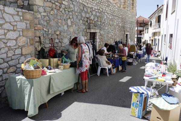 Παζάρι από τον Σύλλογο Γερμανόφωνων Γυναικών Μεσσηνίας