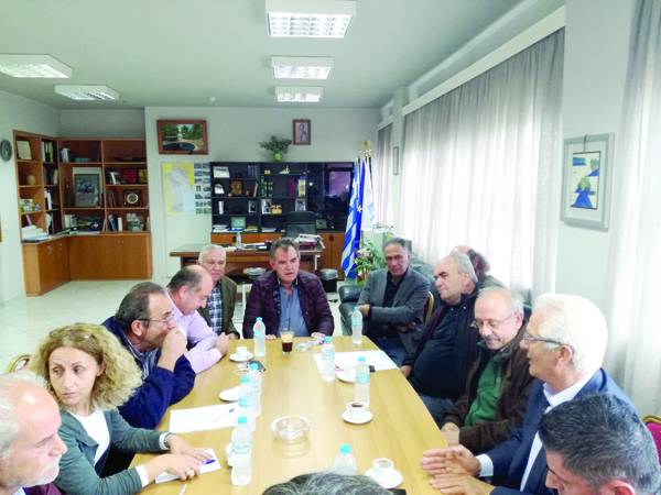 Ο διοικητής του ΕΛΓΑ σε σύσκεψη στη Μεσσήνη για τις αποζημιώσεις παραγωγών
