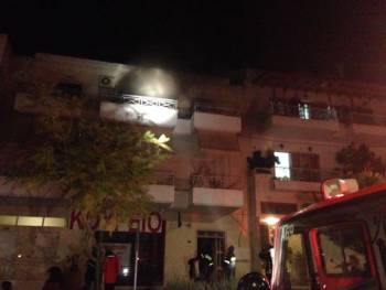 Υπό έλεγχο η φωτιά στη Σταδίου