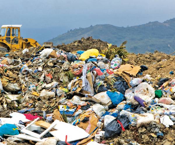 Τα γυρίζει ο Νίκας για τα σκουπίδια: Ο Δήμος Καλαμάτας θα εφαρμόσει το σχέδιο κυβέρνησης και Περιφέρειας 