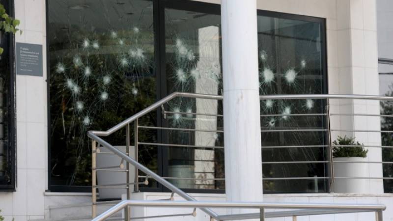 Επίθεση του «Ρουβίκωνα» σε γραφεία ομίλου επιχειρήσεων στο Μαρούσι