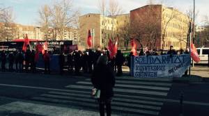 Επευφημίες μελών του Die Linke για τον Βαρουφάκη έξω από το γερμανικό ΥΠΟΙΚ
