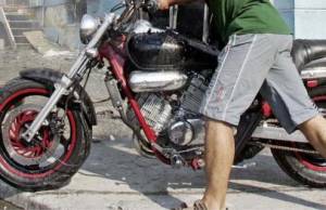 Νεαρός έκλεψε μοτοσικλέτα στην Καλαμάτα