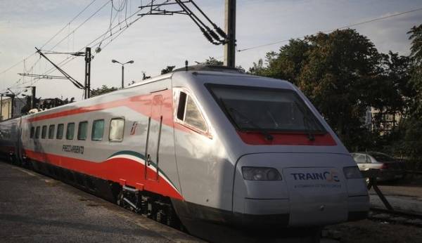 Γιατί καθυστερεί η δρομολόγηση του βέλους στη σιδηροδρομική γραμμή Αθήνα - Θεσσαλονίκη
