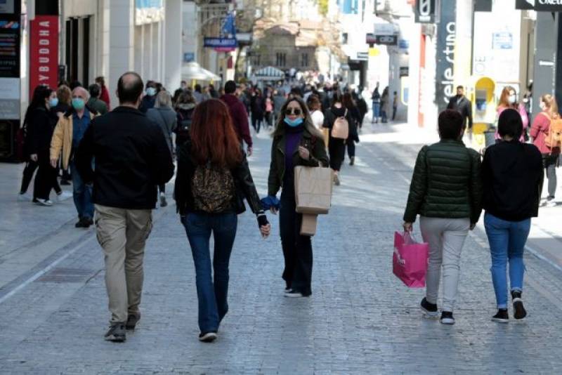 Οι καταναλωτές επιστρέφουν στις αγορές στα καταστήματα - Τι δείχνει νέα έρευνα