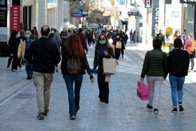 Οι καταναλωτές επιστρέφουν στις αγορές στα καταστήματα - Τι δείχνει νέα έρευνα